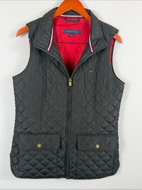 Tommy Hilfiger Quilted Black Vest with Red Lining. Womens Size M. Insulated